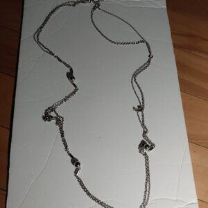 Vintage silver tone chain necklace with silver tone beads.
